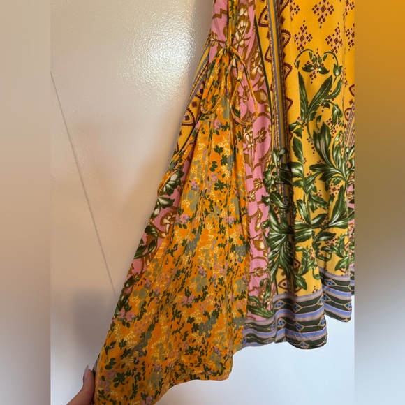 FARM Rio Printed High Neck Mini Dress Large - Picture 3 of 7